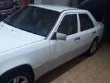 Mercedes-Benz E 200 1991 года за 900 000 тг. в Кызылорда Mercedes-Benz E 200 1991 года за 900 000 тг. в Кызылорда