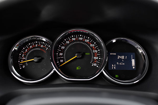 Рено сандеро степвей коробка автомат или робот