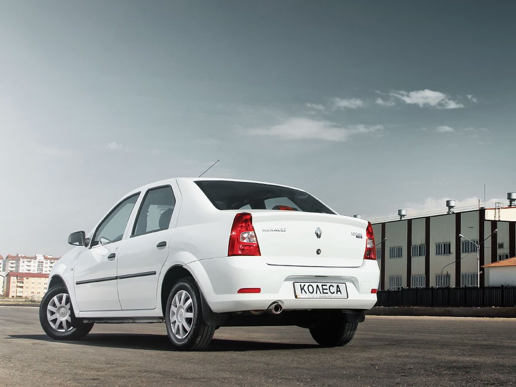 Renault logan 2012 года